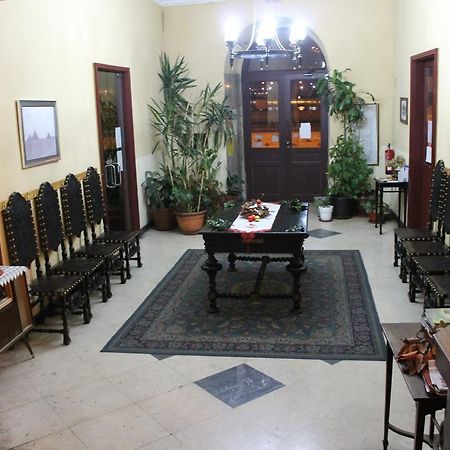 Hostel Avenida โกอิมบรา ภายนอก รูปภาพ