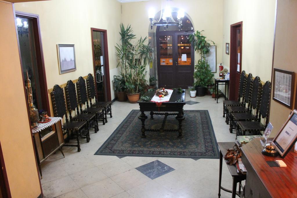 Hostel Avenida โกอิมบรา ภายนอก รูปภาพ