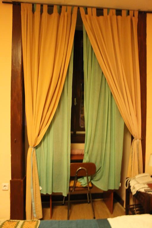 Hostel Avenida โกอิมบรา ภายนอก รูปภาพ