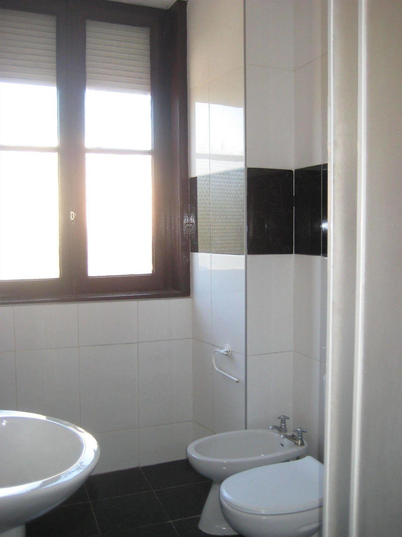 Hostel Avenida โกอิมบรา ภายนอก รูปภาพ