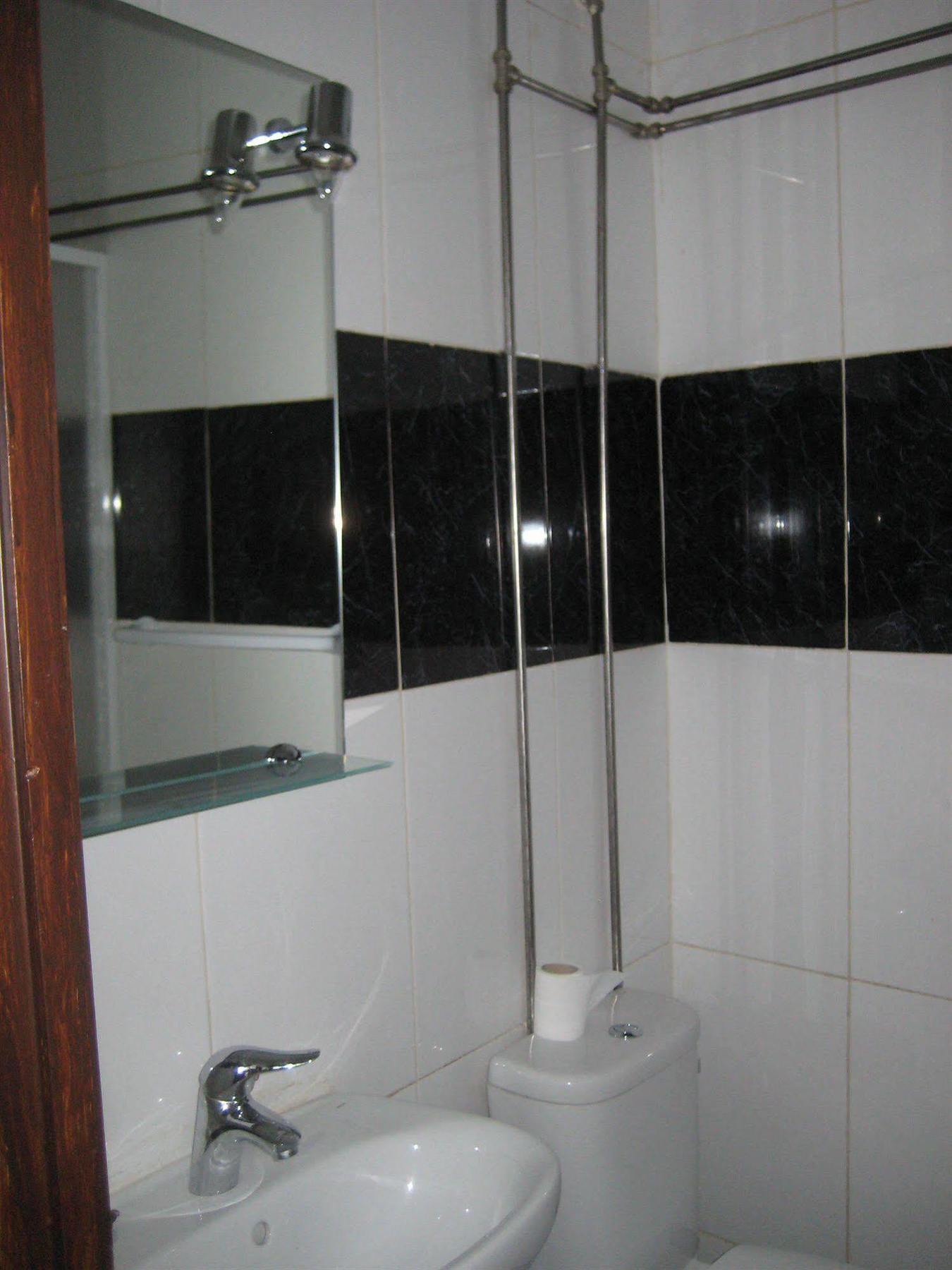 Hostel Avenida โกอิมบรา ภายนอก รูปภาพ