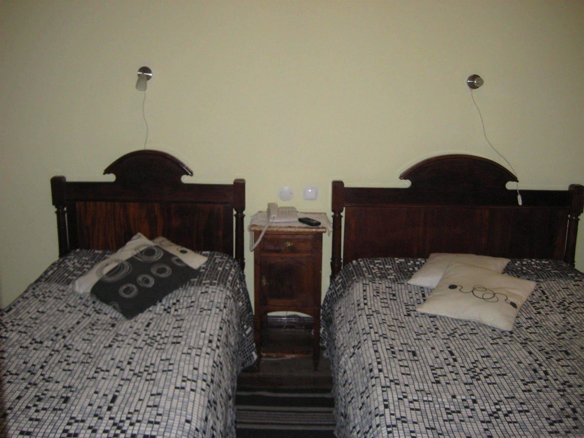 Hostel Avenida โกอิมบรา ภายนอก รูปภาพ