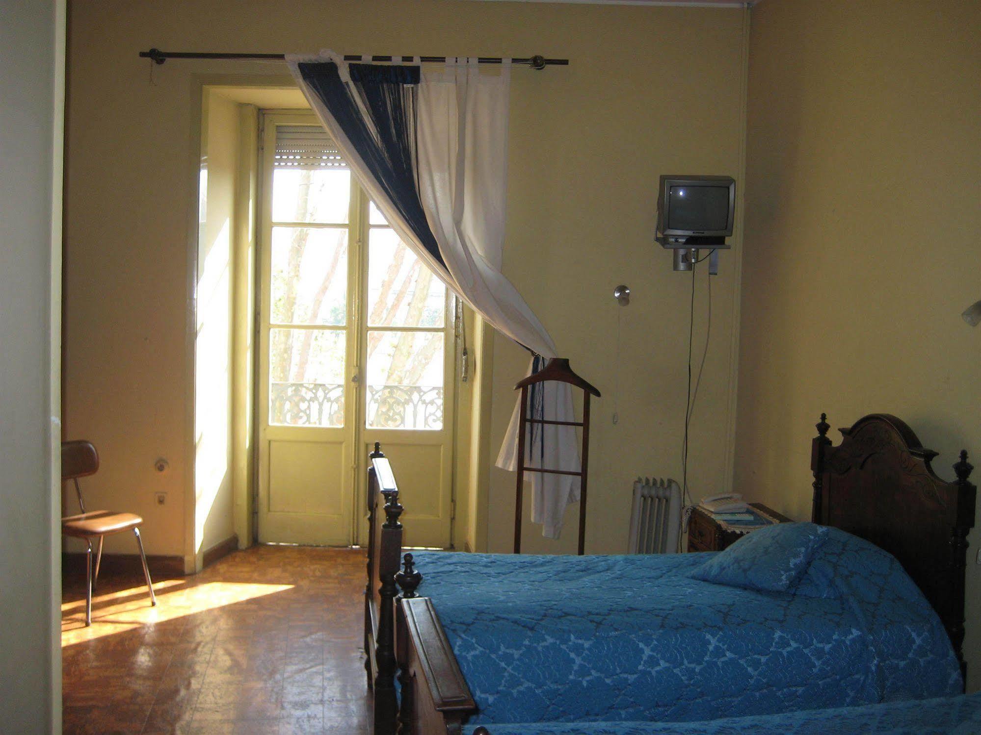 Hostel Avenida โกอิมบรา ภายนอก รูปภาพ