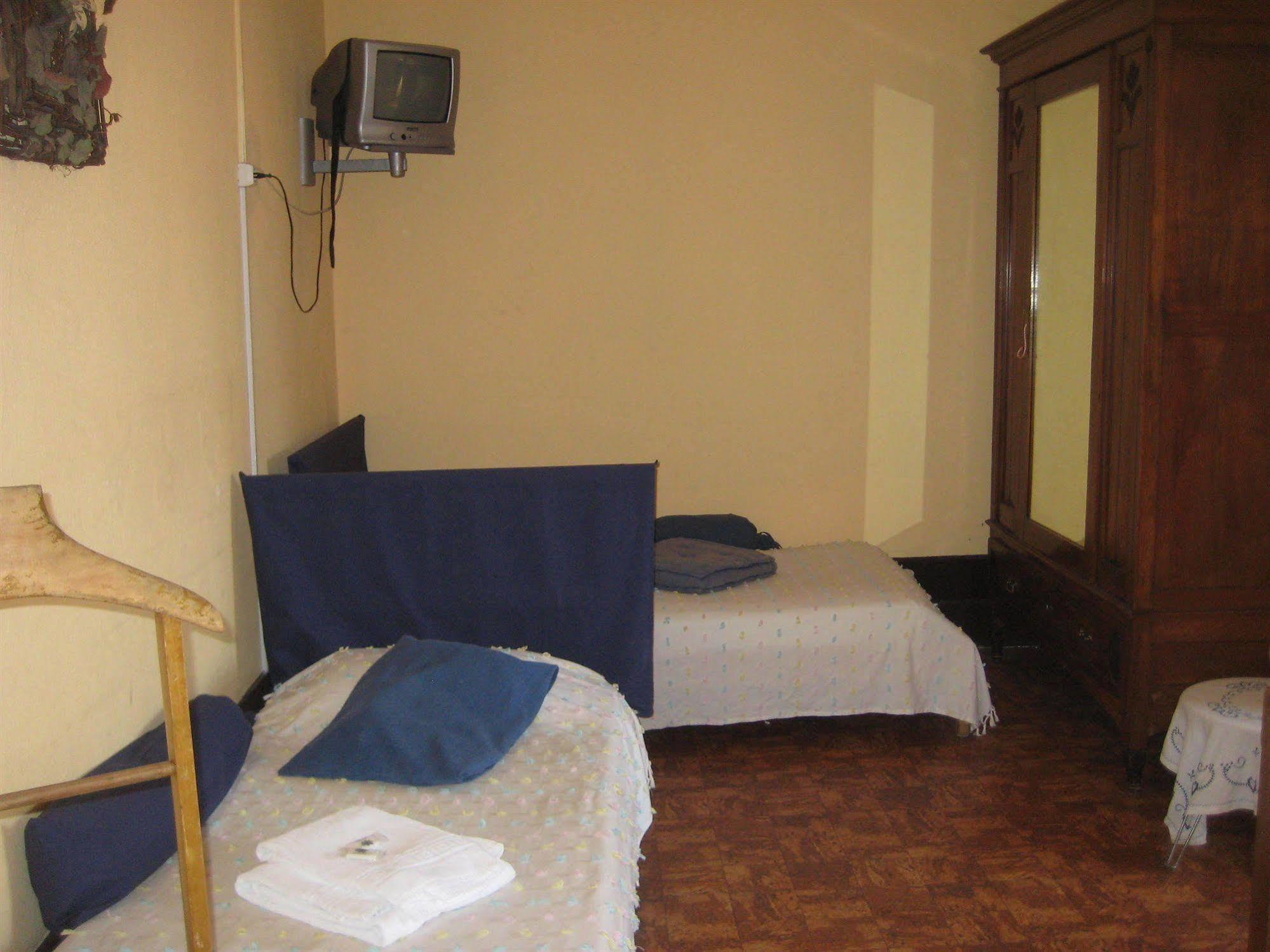 Hostel Avenida โกอิมบรา ภายนอก รูปภาพ